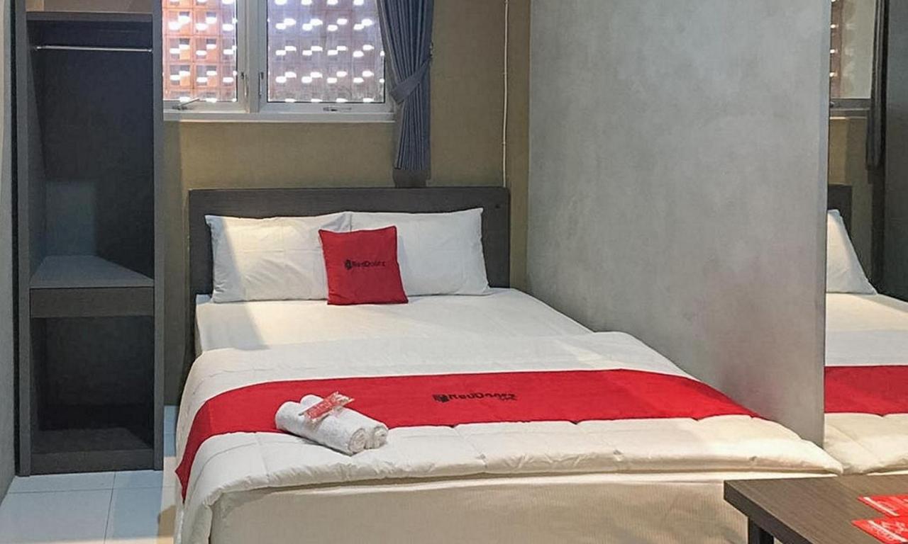 ホテル Reddoorz Near Wisata Paribendo ラワン エクステリア 写真