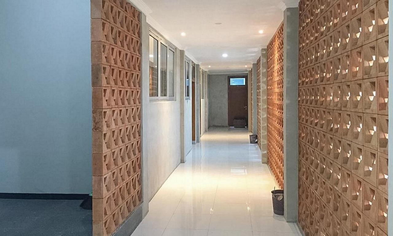 ホテル Reddoorz Near Wisata Paribendo ラワン エクステリア 写真
